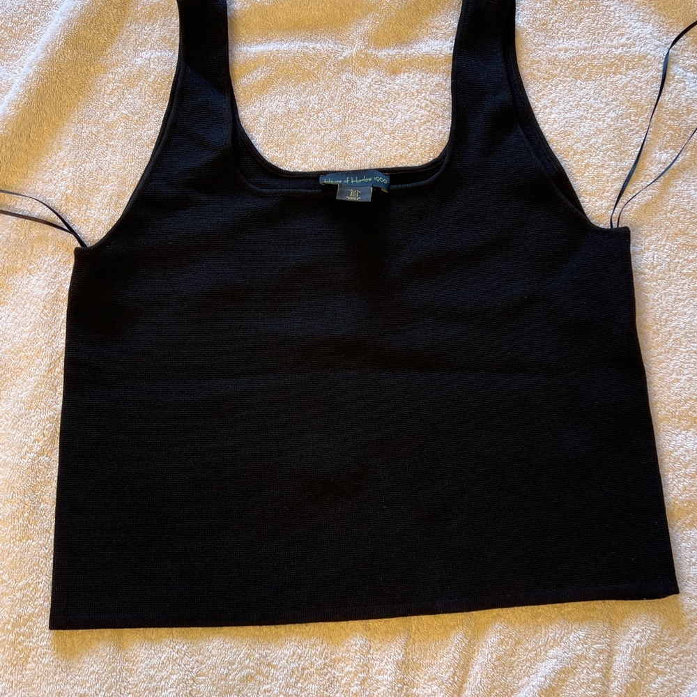 Black Sleeveless Top